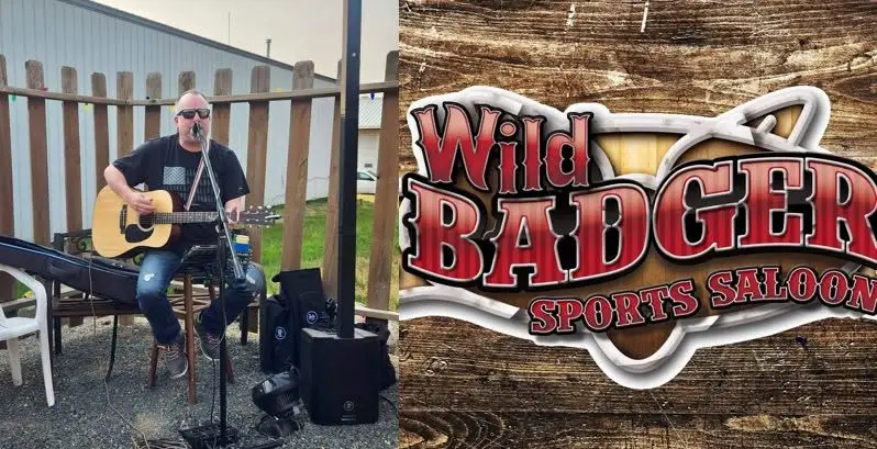 Dave Snyder musican playing outside